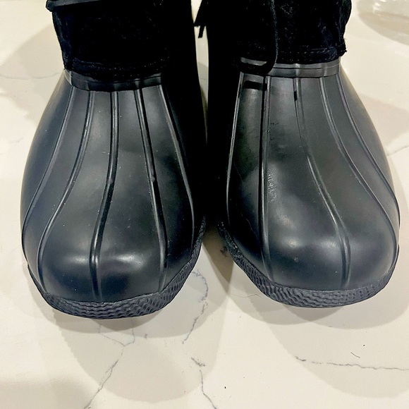 Speedy black on black waterproof salt
Water rain shoes - Picture 8 of 8